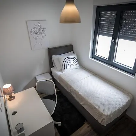 Apartment Frenky *