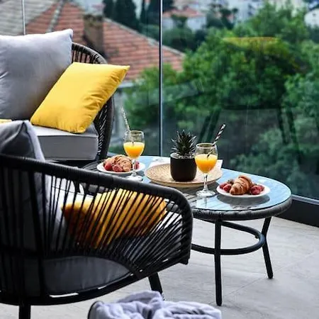Frenky Apartment