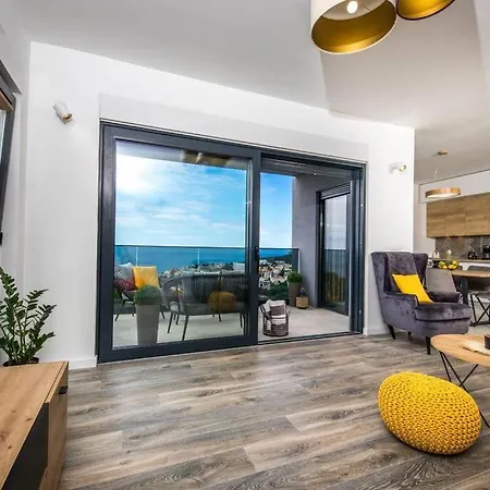 Frenky Apartment